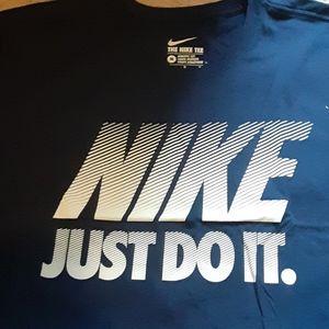 Nike T-shirt